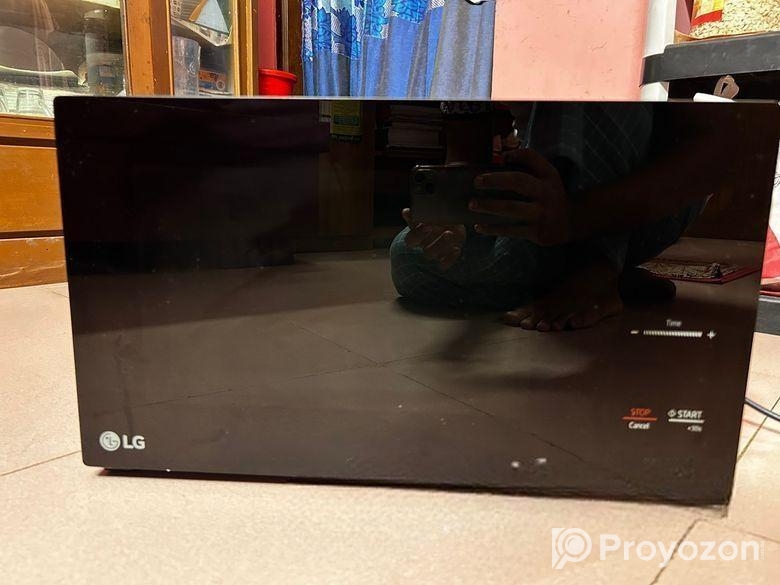 একদম ফ্রেশ কন্ডিশন এর একটা ওভেন