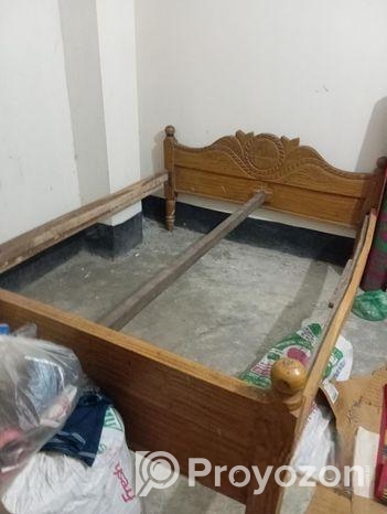 কাঠের খাট