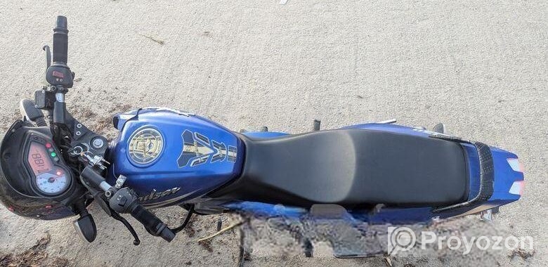 Bajaj Pulsar 150 . 2019