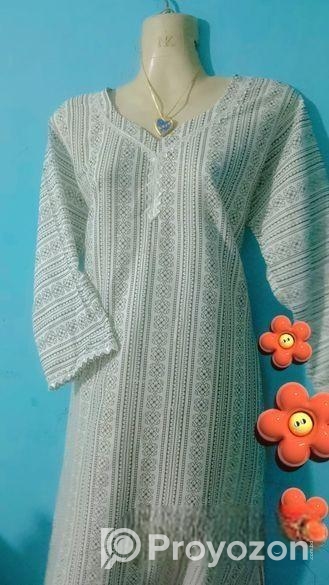 মেয়েদের ওয়ান পিস