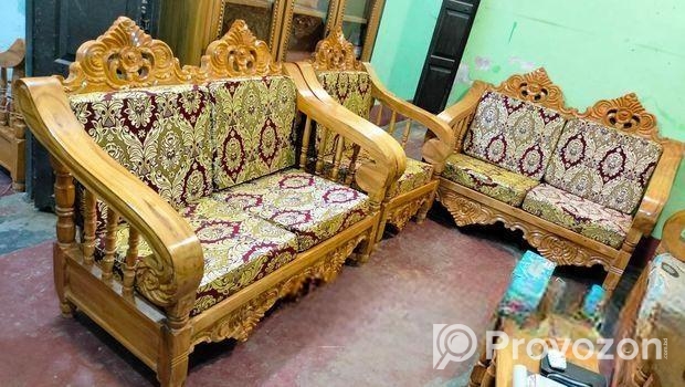 কাঠের এই সোফা সেট বিক্রি করা হবে