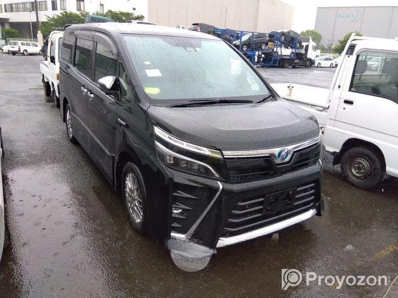 Toyota Voxy RA KIRAMIKI HYBRID 2020