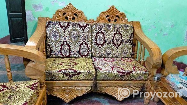 কাঠের এই সোফা সেট বিক্রি করা হবে