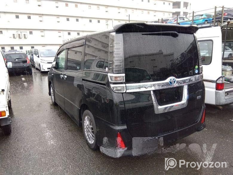 Toyota Voxy RA KIRAMIKI HYBRID 2020