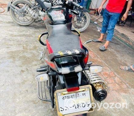 Bajaj Pulsar 150 . 2021