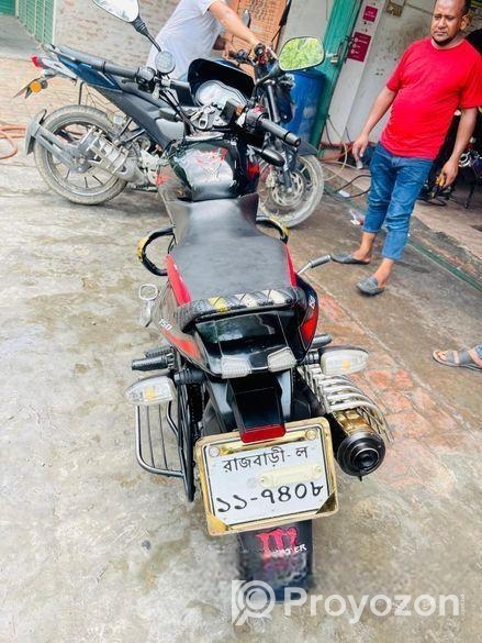 Bajaj Pulsar 150 . 2021