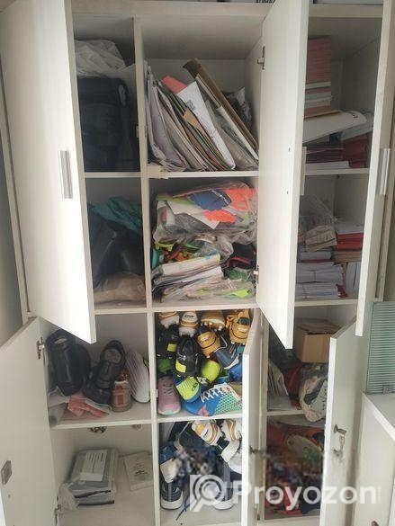 6 door cabinet ‍Sell Post