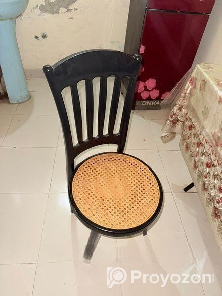 1 Four Seat RFL Plastic Table &4 Chair