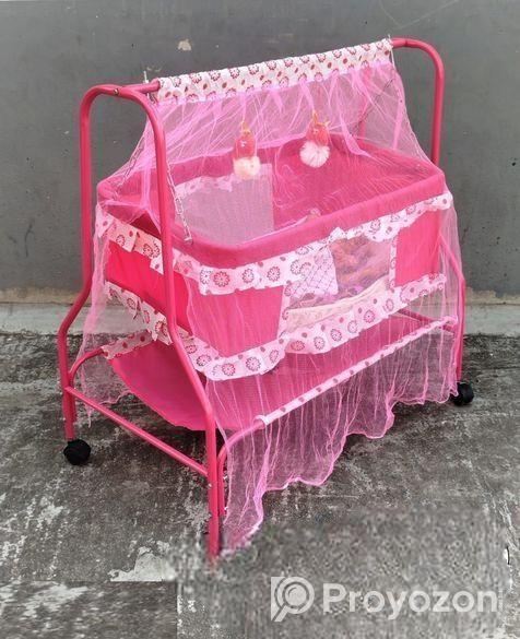 শিশু দের দোলনা