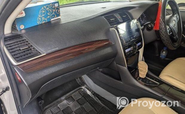 Toyota Premio F 2016