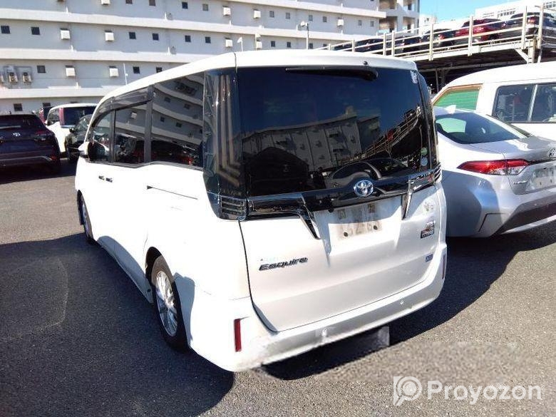 Toyota Esquire GI PREMIUM HYBRID 2020