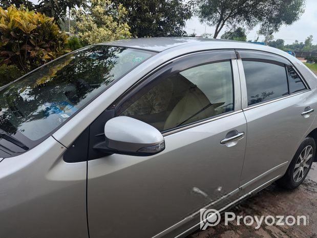 Toyota Premio F 2016