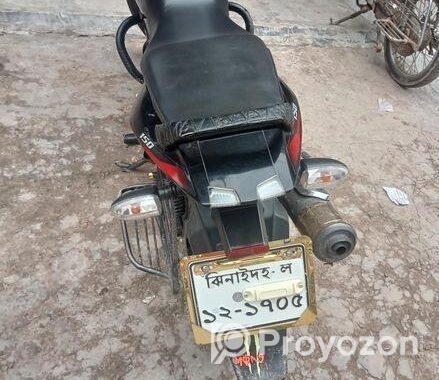 Bajaj Pulsar 150 . 2018