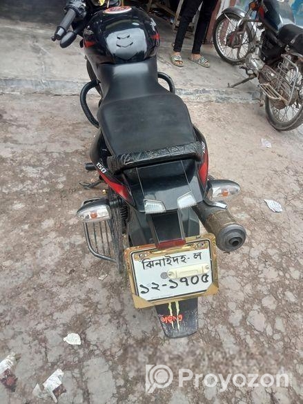 Bajaj Pulsar 150 . 2018