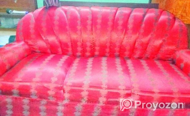 সোফা বিক্রি করা হবে