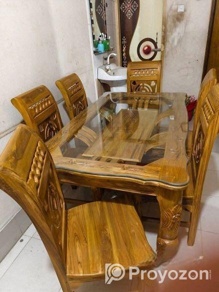 হাফ ভিক্টোরিয়া ডাইনিং