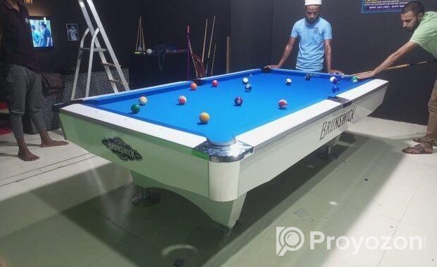 Bruwnsik pool table