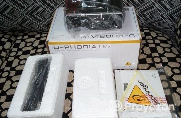 Behringer U-PHORIA UM2 Audio Interface