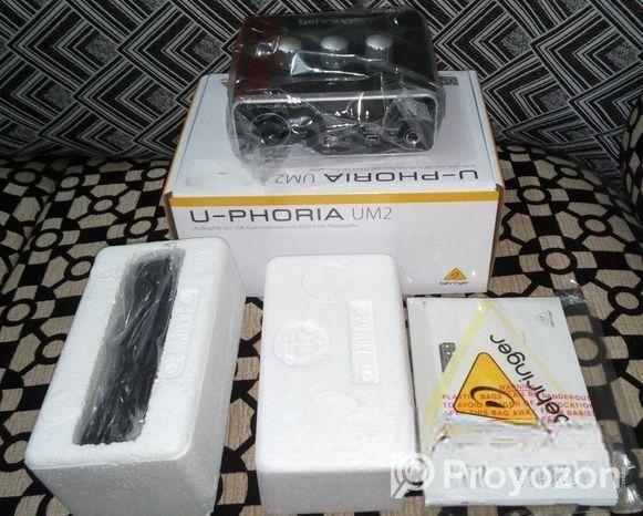 Behringer U-PHORIA UM2 Audio Interface