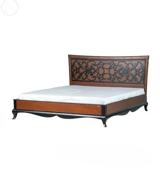 Queen bed Sell Hobe