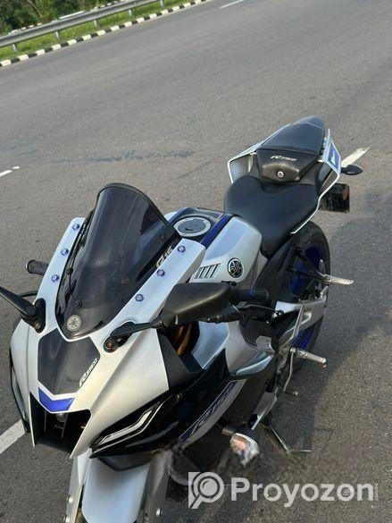 Yamaha R15 M 2022