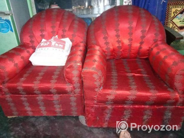 সোফা বিক্রি করা হবে