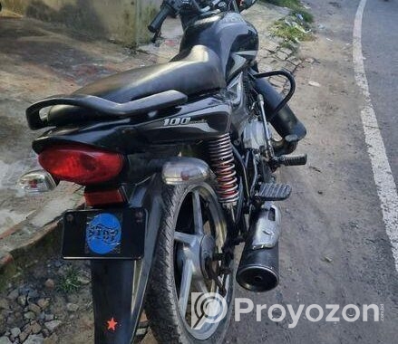 Bajaj Platina 100 . 2020