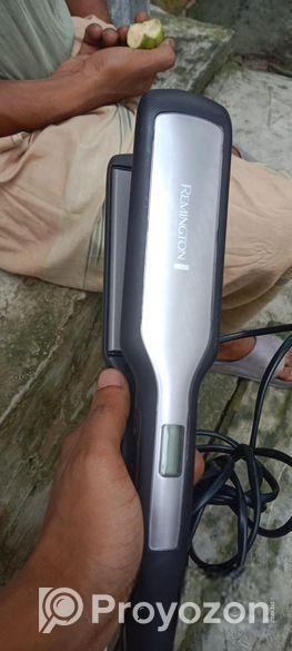 ১ টা হেয়ার ড্রায়ার ও একটা স্ট্রেইটনার বিক্রি হবে