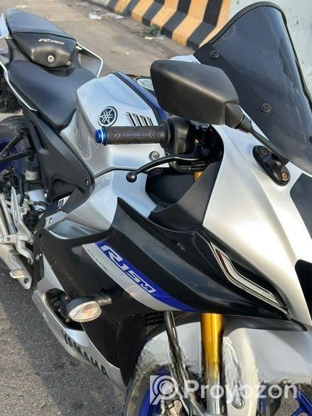 Yamaha R15 M 2022