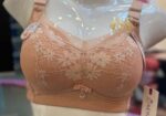 Ladies demandable bra
