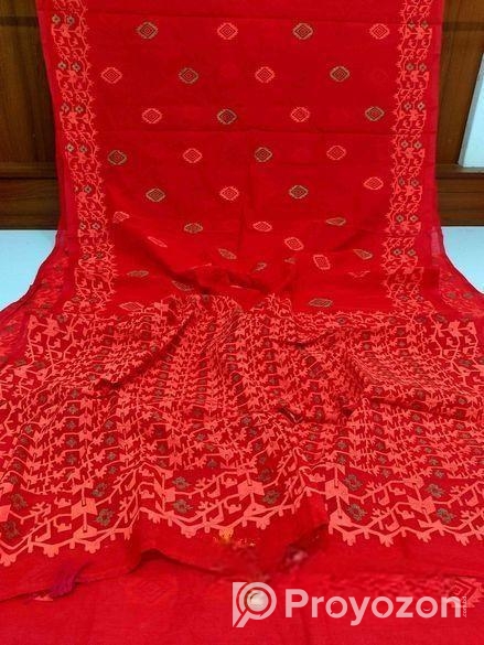 মেয়েদের শাড়ী