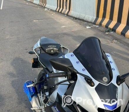 Yamaha R15 M 2022