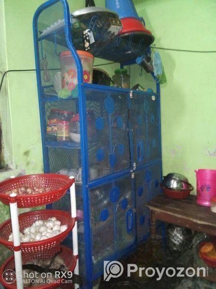 একটি র‌্যাক  বিক্রি হবে