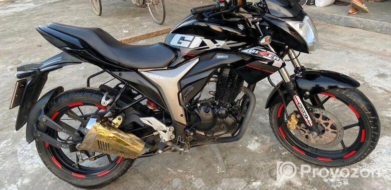 Suzuki Gixxer . 2022