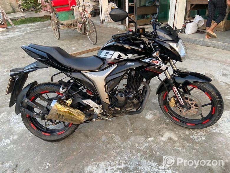 Suzuki Gixxer . 2022