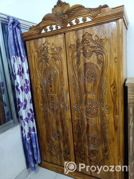 আমি একটা ১০০% চিটাগাং সেগুনের আলমারি বিক্রি করব