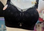 Ladies demandable bra