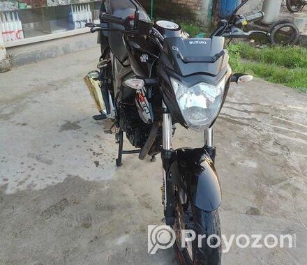 Suzuki Gixxer . 2022