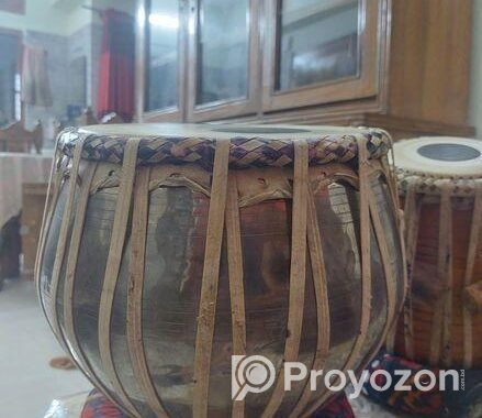 A pair of customised tabla