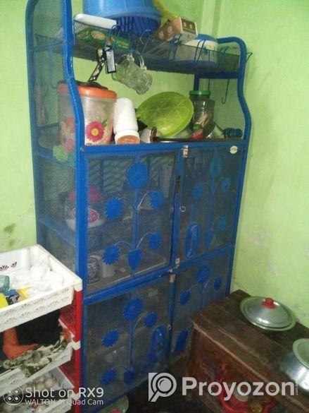 একটি র‌্যাক  বিক্রি হবে