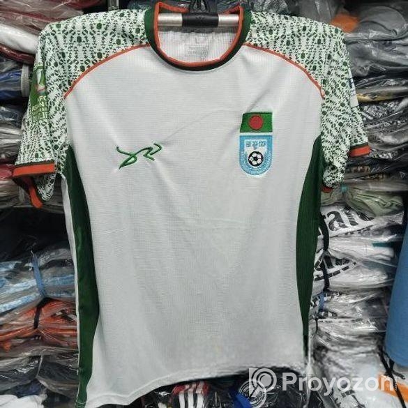 প্রিমিয়াম কোয়ালিটি এই জার্সিটি পেয়ে যাবেন