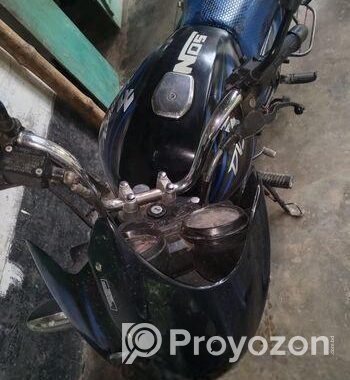 Bajaj Discover 150 . 2012
