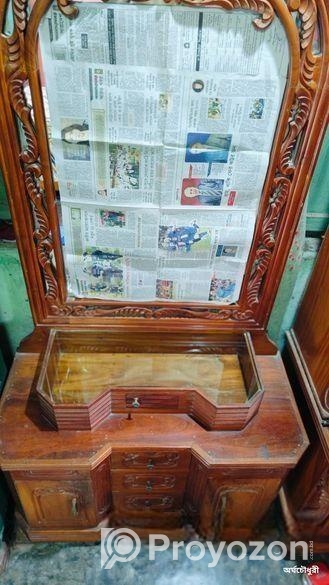 কাঁঠাল কাট এর এই ড্রেসিং টেবিল টি বিক্রি করা হবে