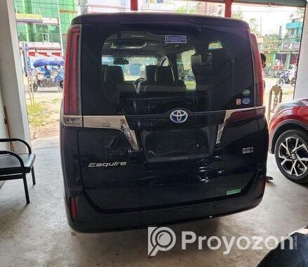 Toyota Esquire GI PREMIUM HYBRID 2020