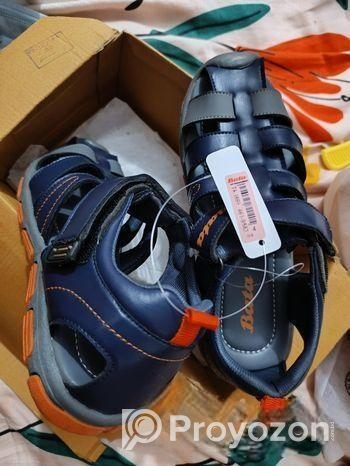 Bata Sandals Size 4… 37