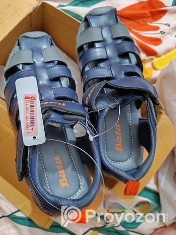 Bata Sandals Size 4… 37