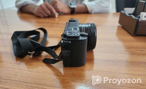 Sony Zv-e10 Mirroless Camera For Sale