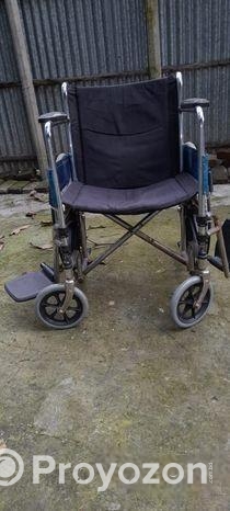 একটি হুইল চেয়ার বিক্রি হবে