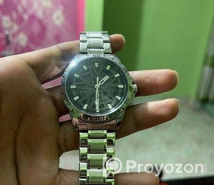 New Watch…Kal gift peyechi… sell kore dite cha