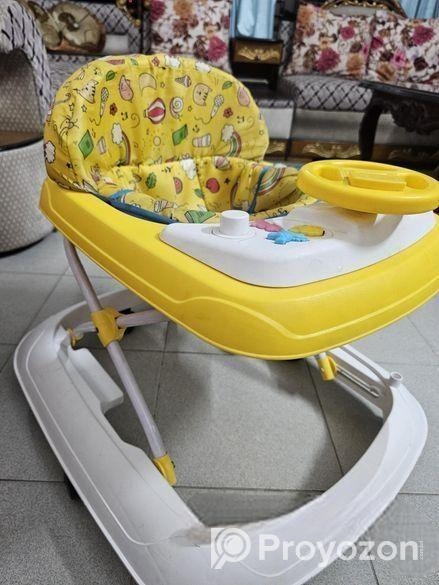 চাইনিজ বেবি ওয়াকার